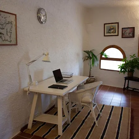 I Dammusi Di Borgo Cala Creta 3* Lampedusa