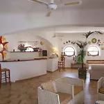 Ξενοδοχείο I Dammusi Di Borgo Cala Creta Λαμπεντούζα