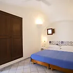 I Dammusi Di Borgo Cala Creta 3* Λαμπεντούζα