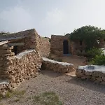 I Dammusi Di Borgo Cala Creta Λαμπεντούζα
