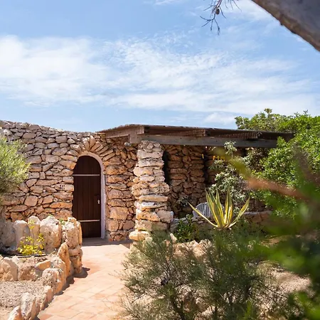 I Dammusi Di Borgo Cala Creta Отель
