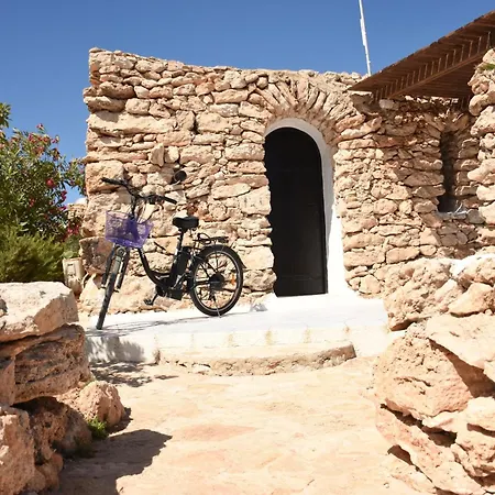 I Dammusi Di Borgo Cala Creta Отель Лампедуза