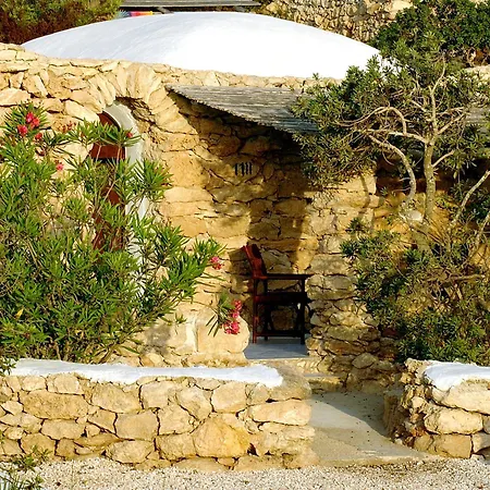 I Dammusi Di Borgo Cala Creta 3*