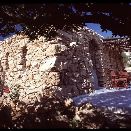 I Dammusi Di Borgo Cala Creta Отель Лампедуза