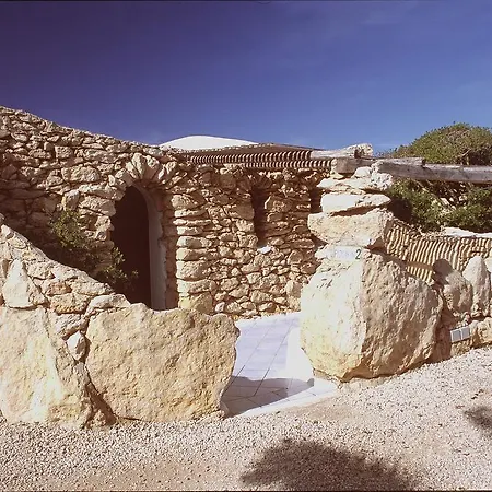 Отель I Dammusi Di Borgo Cala Creta