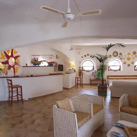 I Dammusi Di Borgo Cala Creta 3* Лампедуза