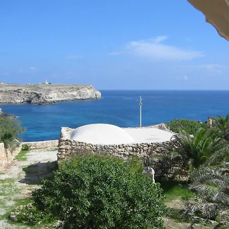I Dammusi Di Borgo Cala Creta Отель 3*