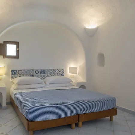 Отель I Dammusi Di Borgo Cala Creta